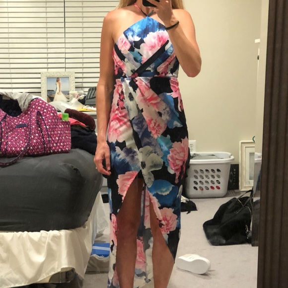 Dress - Picture 5 of 5